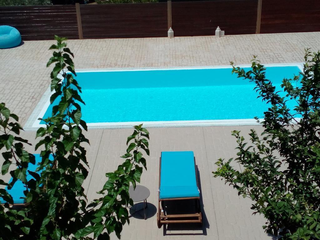 Gasthaus House Veggera - Private Swimming Pool Pombia Exterior foto