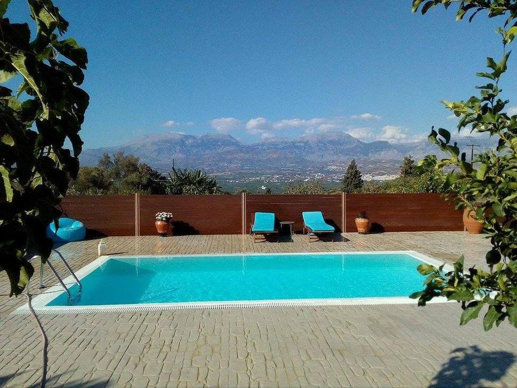 Gasthaus House Veggera - Private Swimming Pool Pombia Exterior foto