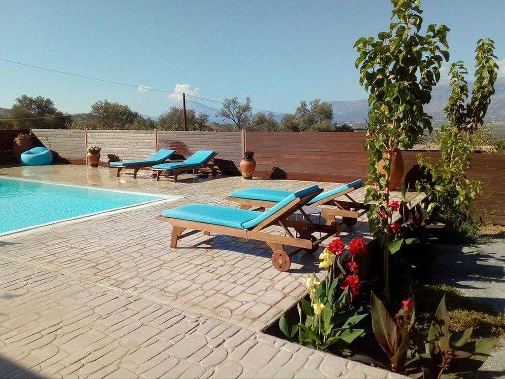 Gasthaus House Veggera - Private Swimming Pool Pombia Exterior foto